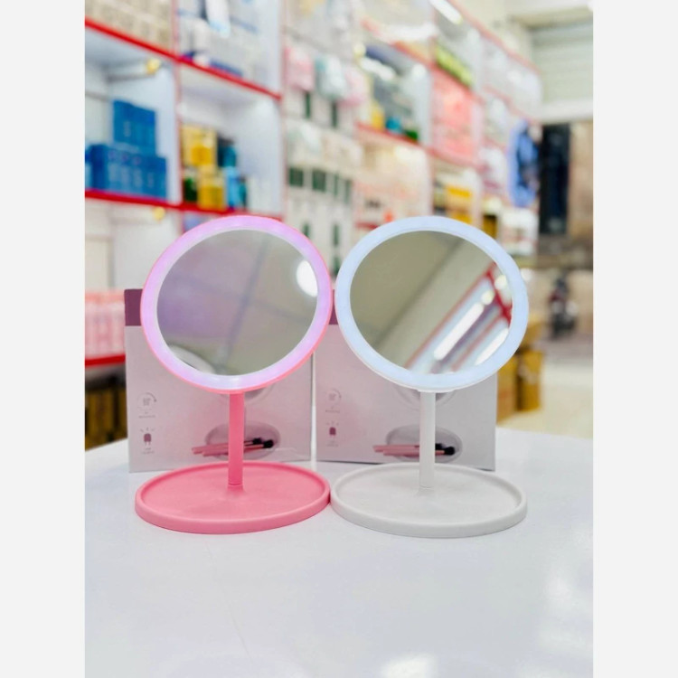 آینه آرایشی LED
