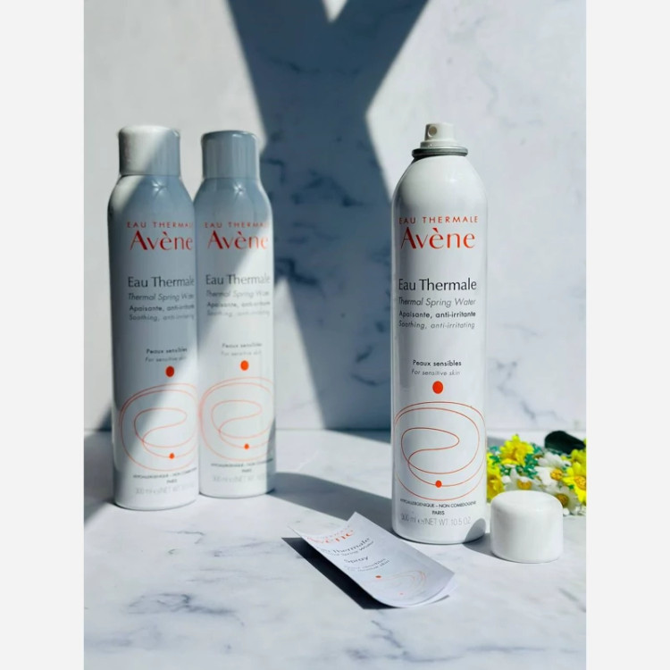 اسپری آب اون Avene
